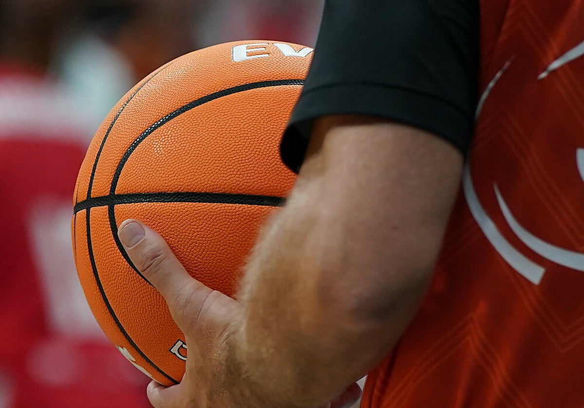 El Leyma CoruñaUnicaja ya tiene árbitros Diario Sur